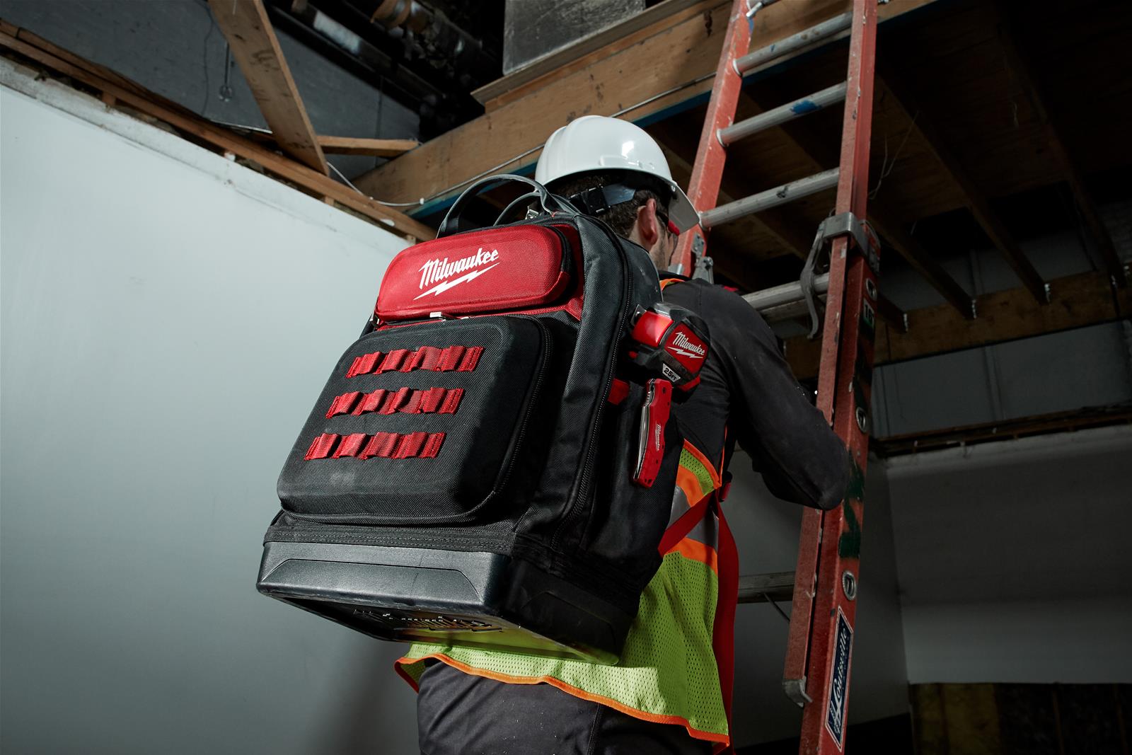 Milwaukee Tool 48 22 8201 Milwaukee Ultimate Jobsite Backpacks Summit