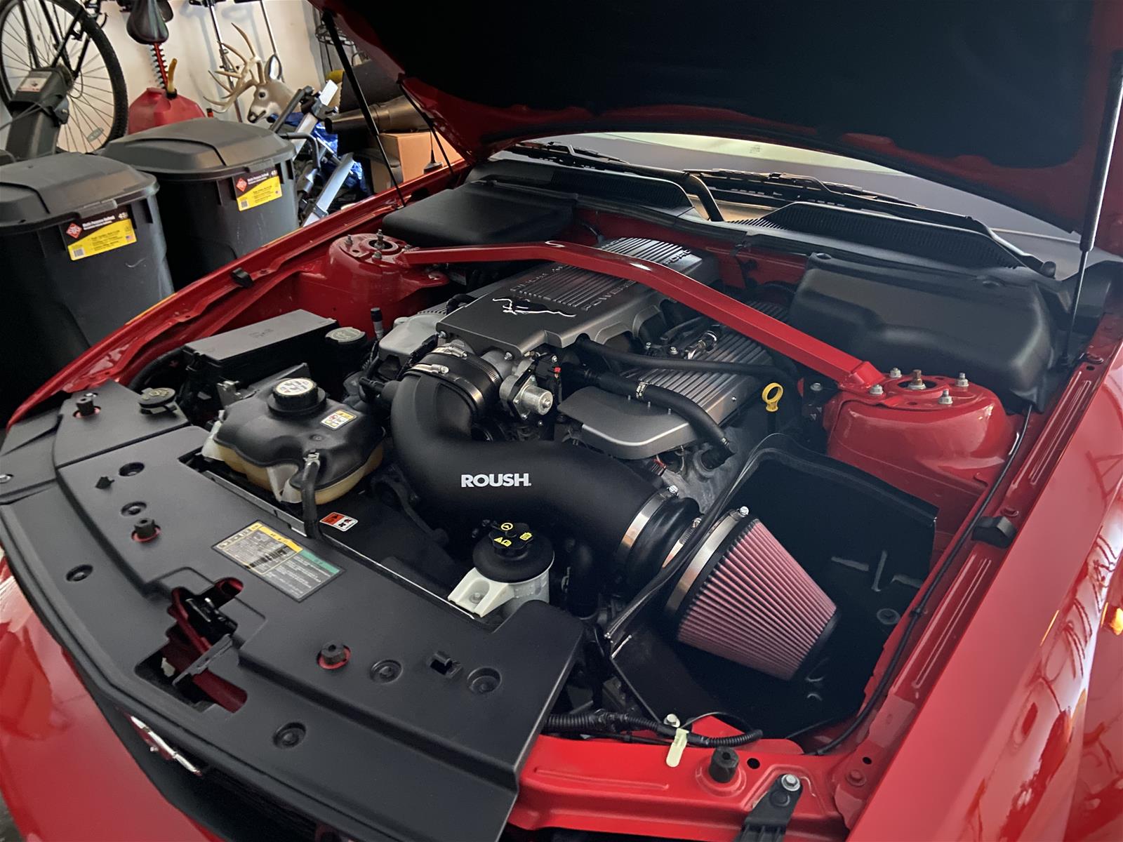 Roush Performance 402099 Roush Ford Mustang V8 Cold Air Intake Kits