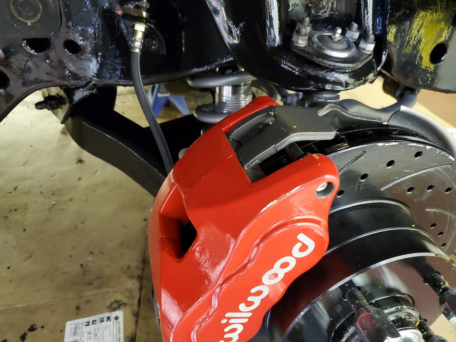 Wilwood Disc Brakes 14011291R Wilwood GM D52 Dual Piston Caliper Kits