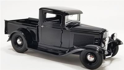 ACME DIECAST A1804104 1:18 Scale 1932 Ford Pickup Black Beauty