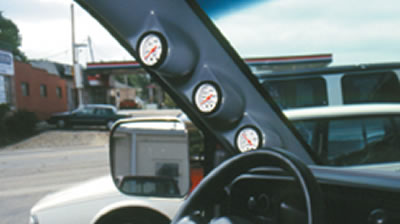 Autometer 99-06 GMC Sierra/Dmax (w/o speaker) Triple Pillar - Black thumbnail 2