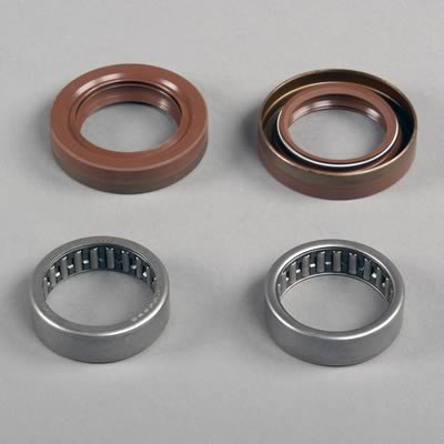Ford Racing 8.8 Inch IRS Bearing and Seal Kit thumbnail 2