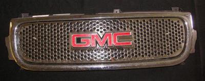 Putco 00-06 GMC Yukon XL - w/ Logo CutOut Punch Stainless Steel Grilles thumbnail 2