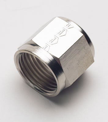 Russell Performance -10 AN Tube Nuts 5/8in dia. (Endura) (1 pc.)