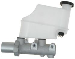 Raybestos Element3 Brake Master Cylinders for 2003-2007 E-250, 2005 E-350 CLUB WAGON, 2005-2007 E-350 SUPER DUTY - MC390848