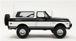 1:18 Scale 1971 Chevrolet K5 Blazer Diecast Model