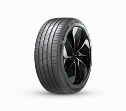 Hankook iON evo Tires 225/55-19