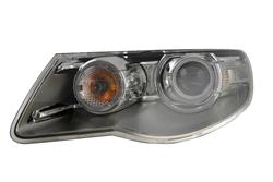 Hella Headlight Assemblies for 2008-2010 TOUAREG - 009452171