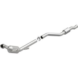 MagnaFlow OEM Grade Federal/EPA Compliant Direct-Fit Catalytic Converters for 2007-2008 CL550, 2007-2011 S550 - 21-570
