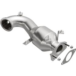 MagnaFlow OEM Grade Federal/EPA Compliant Direct-Fit Catalytic Converters for 2017-2020 500L, 2016-2018 500X, 2015-2018 RENEGADE - 21-697