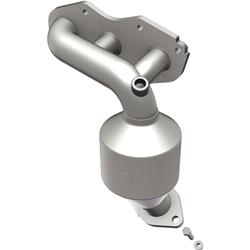 MagnaFlow OEM Grade Federal/EPA Compliant Direct-Fit Manifold Catalytic Converters for 2014-2016 HIGHLANDER, 2010-2015 RX350, 2011-2016 SIENNA - 52545