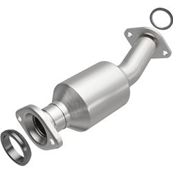 MagnaFlow OEM Grade Federal/EPA Compliant Direct-Fit Catalytic Converters for 2011 SIENNA - 52557
