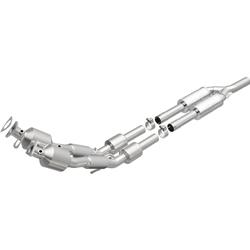MagnaFlow OEM Grade Federal/EPA Compliant Direct-Fit Catalytic Converters for 2012-2018 PASSAT - 52938