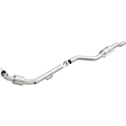 MagnaFlow California Grade CARB Compliant Direct-Fit Catalytic Converters for 2005 E320, 2004-2005 E500 - 5411706