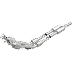 MagnaFlow California Grade CARB Compliant Direct-Fit Catalytic Converters for 2012-2014 PASSAT - 551838
