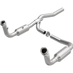 MagnaFlow California Grade CARB Compliant Direct-Fit Catalytic Converters for 2008 LIBERTY, 2007-2008 NITRO - 5551187