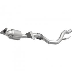 MagnaFlow California Grade CARB Compliant Direct-Fit Catalytic Converters for 2011-2017 CAYENNE - 5551370