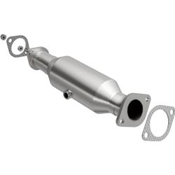 MagnaFlow California Grade CARB Compliant Direct-Fit Catalytic Converters 5561161