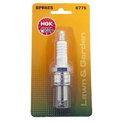 NGK Standard Series Spark Plugs BPR6ES BLYB