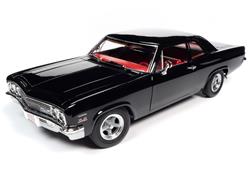 AUTO WORLD AMM1259 1:18 Scale 1966 Nickey Chevrolet Biscayne