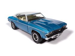 1:18 Scale 1969 Chevy Chevelle Hardtop Diecast Model AMM1348