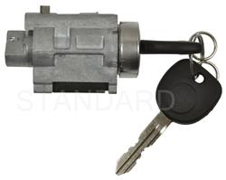 Standard Motor Keyed Ignition Switches for 1997 CUTLASS SUPREME, 2000 IMPALA - US-614L