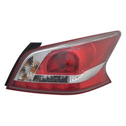 Summit Racing™ OEM Replacement Taillights for 2013 ALTIMA - SUM-DS722-B000R