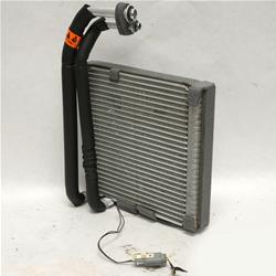 Universal Air Conditioner Inc. - Air Conditioning Evaporator Cores for 2017-2023 TRANSIT CONNECT - EV 9409379PFC