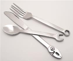 Wrenchware Tableware WW1
