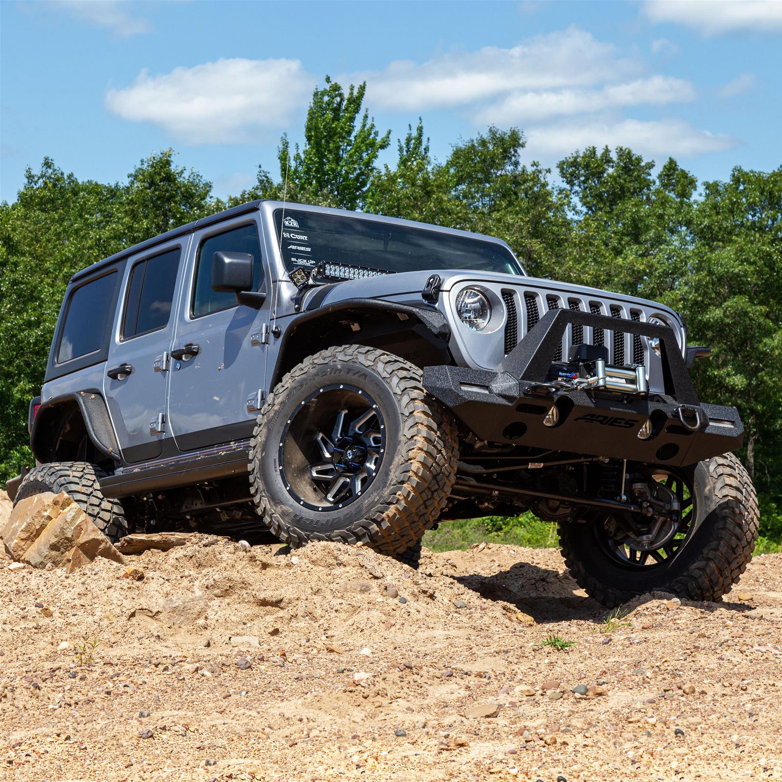 Aries Automotive TrailChaser Front Bumper with Corner Guards, Brush Guards and Fender Flares for 2020-2024 GLADIATOR, 2018-2024 WRANGLER - 2082087 Bumpers, Fabricated, Steel, Black Powdercoated, Textured, Front, Center Section, Guard, Flares, Jeep,