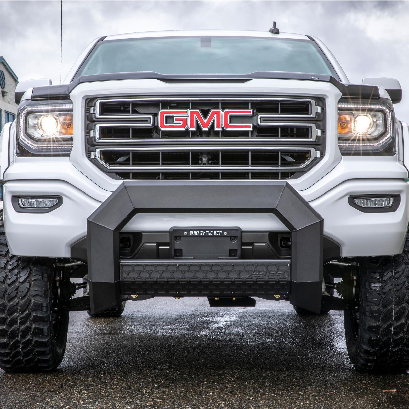 ARIES Automotive 2164000 Aries Automotive AdvantEDGE 5.5 in. Bull Bars