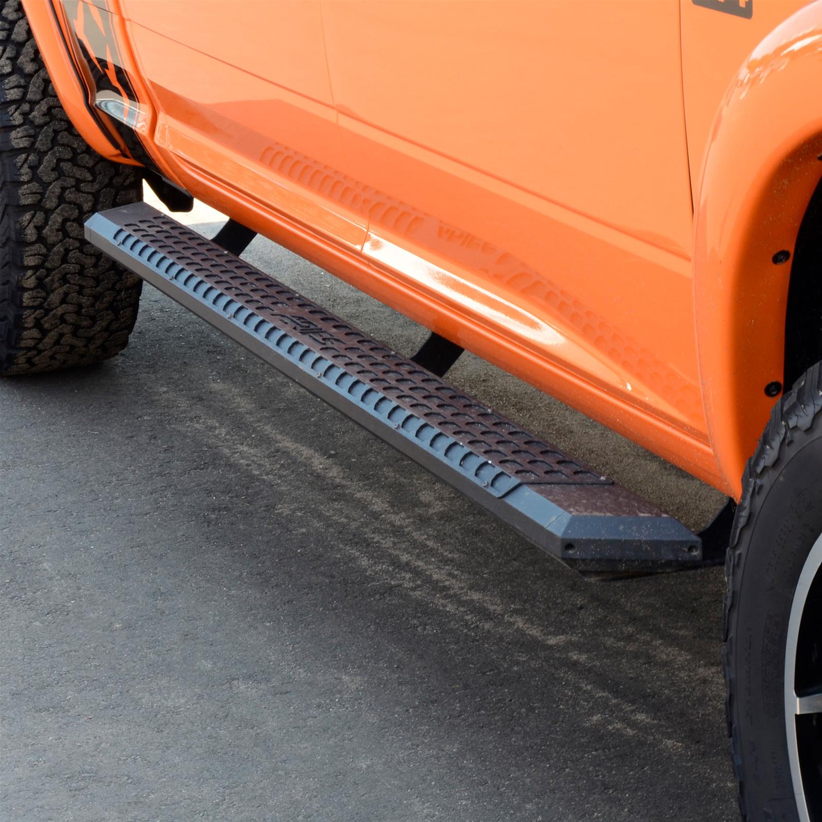 Aries Automotive AdvantEDGE 5.5 in. Side Bars 2556006 Step Bars, Diameter, Aluminum, Chrome Powdercoated, Pair