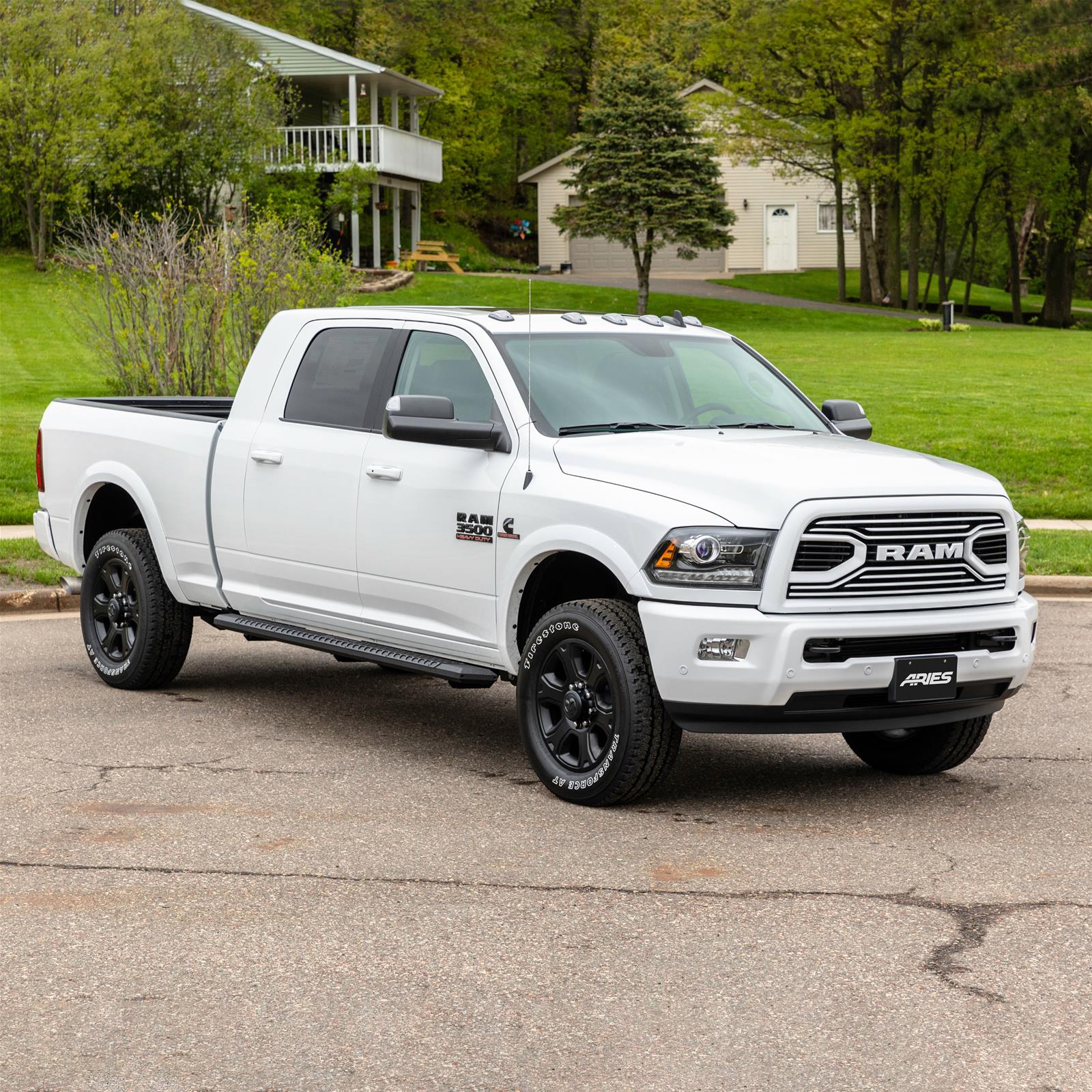 Aries Automotive AdvantEDGE 5.5 in. Side Bars 2556026 Nerf bar, AdvantEDGE, Aluminum, Black Gloss Powdercoated, 5.500 Diameter, Cab Length, MegaCab, Dodge, RAM, Pair