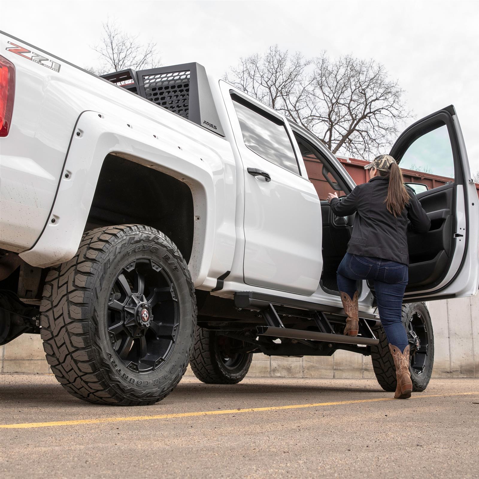 Aries Automotive ActionTrac Powered Running Boards 3048315 Boards, Aluminum, Black Powdercoated, Cab, 87.600 in. Length, Chevrolet, GMC, Pair