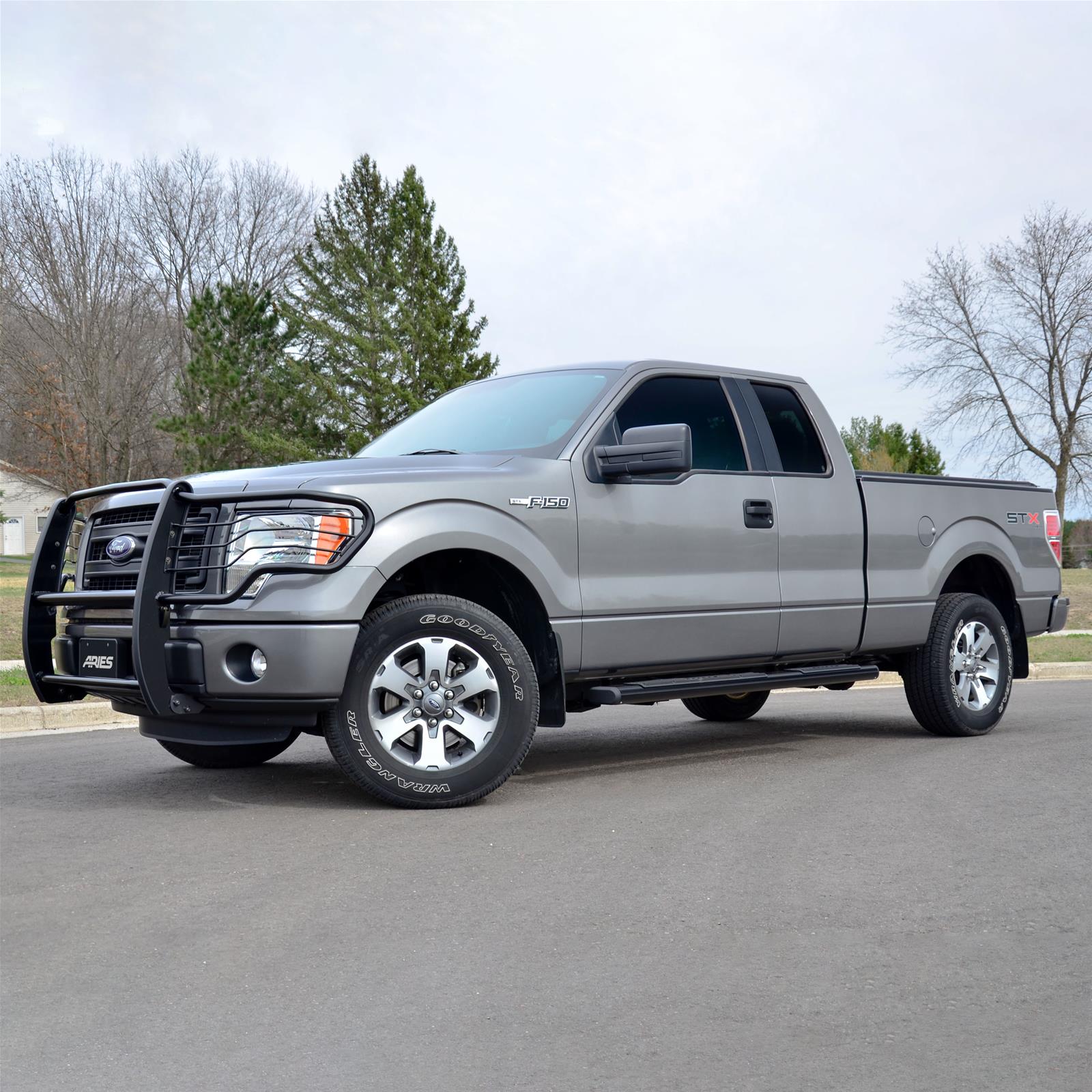 Aries Automotive 6 in. Oval Side Bars 4445019 Step Bars, Aluminum, Black Powdercoated, Gloss, 6.00 Diameter, 85.00 Length, Ford, Pair thumbnail 2