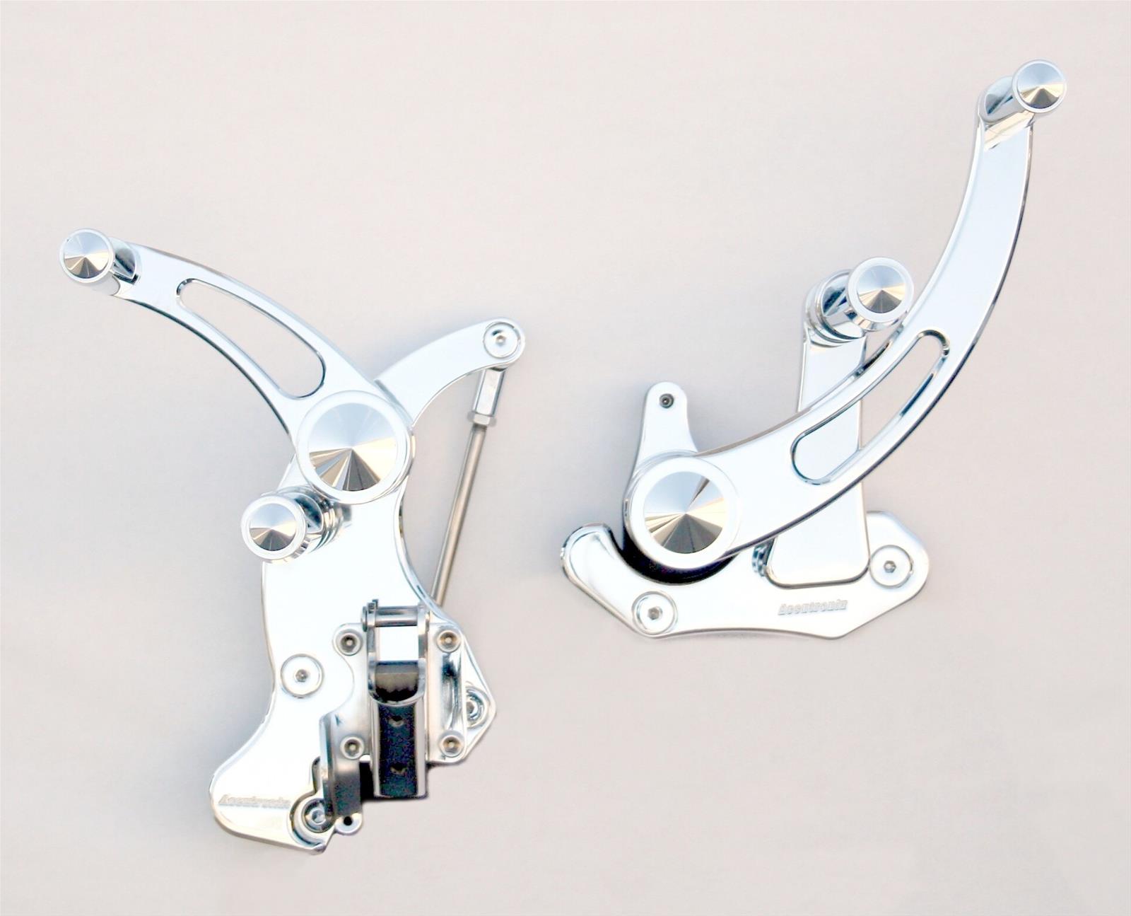 Accutronix FC305SSP Accutronix Slotted Forward Controls Summit Racing