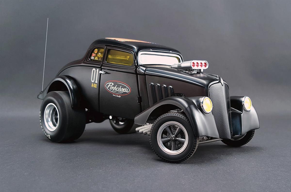 ACME DIECAST A1800907 1:18 Scale Porkchop's Chop Shop 1933 Willys