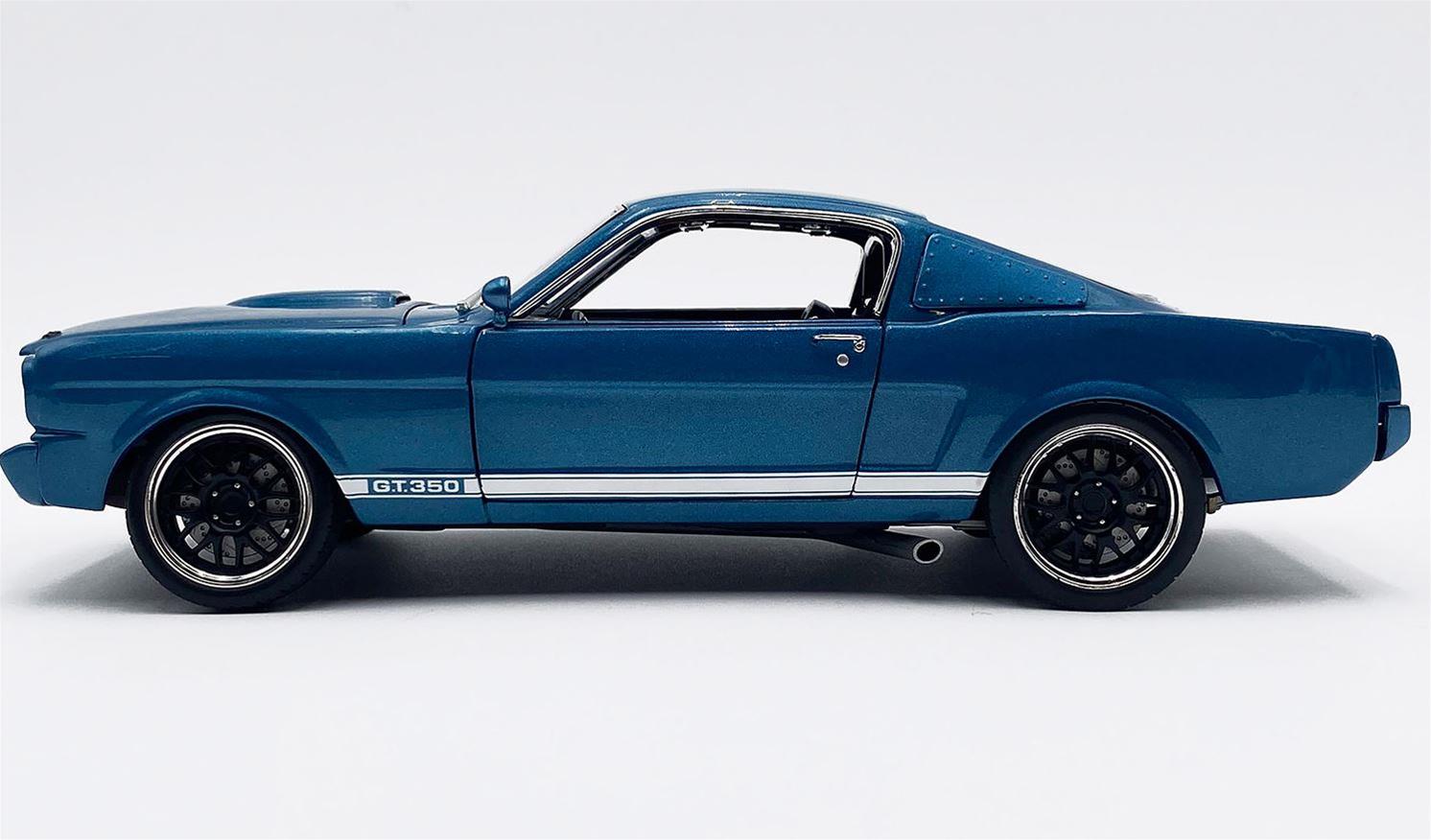 ACME DIECAST A1801879 1:18 Scale 1965 Shelby GT350R Pro Touring