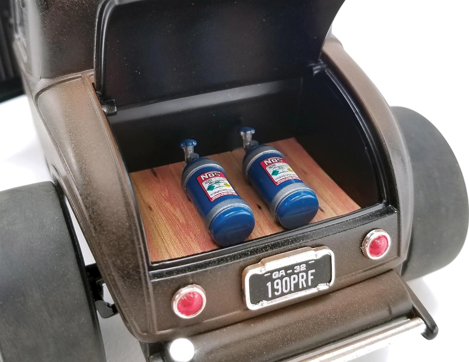 ACME DIECAST A1805017 1:18 Scale Porkchop's 190-Proof 1932 Ford