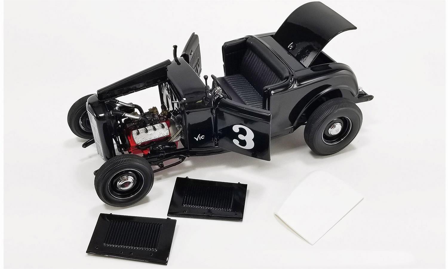 ACME DIECAST A1805021 1:18 Scale Vic Edelbrock 1932 Ford Salt Flat