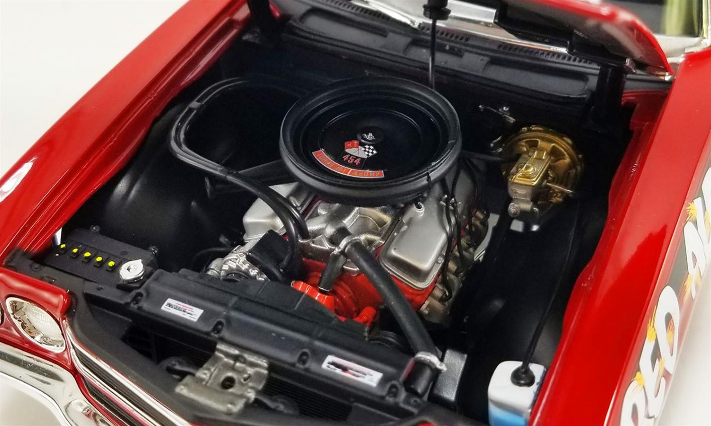 ACME DIECAST A1805526 1:18 Scale 1970 Chevrolet Chevelle LS6 Red