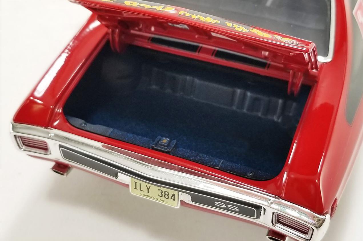 ACME DIECAST A1805526 1:18 Scale 1970 Chevrolet Chevelle LS6 Red