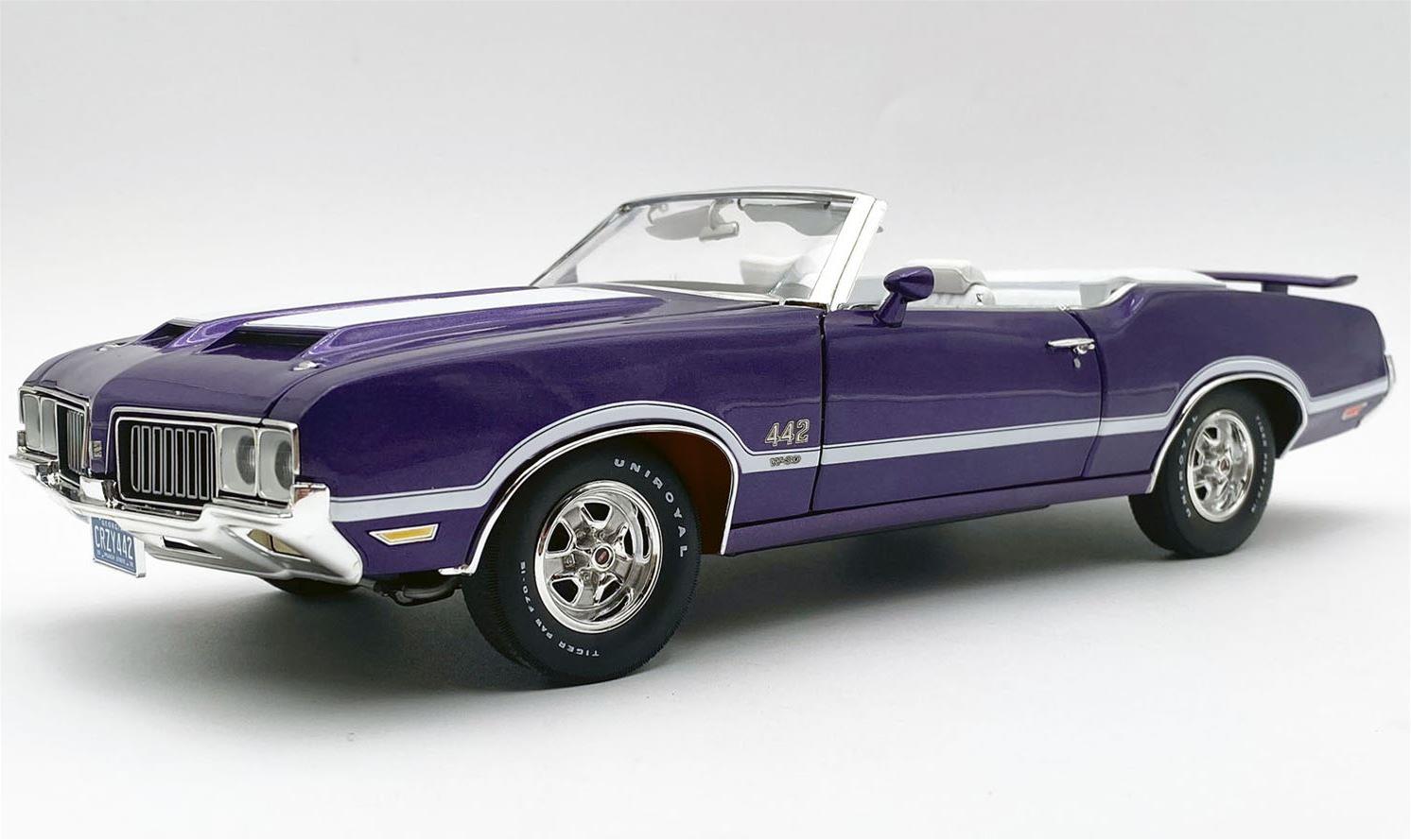 ACME DIECAST A1805628 1:18 Scale 1970 Oldsmobile Cutlass 442 W30