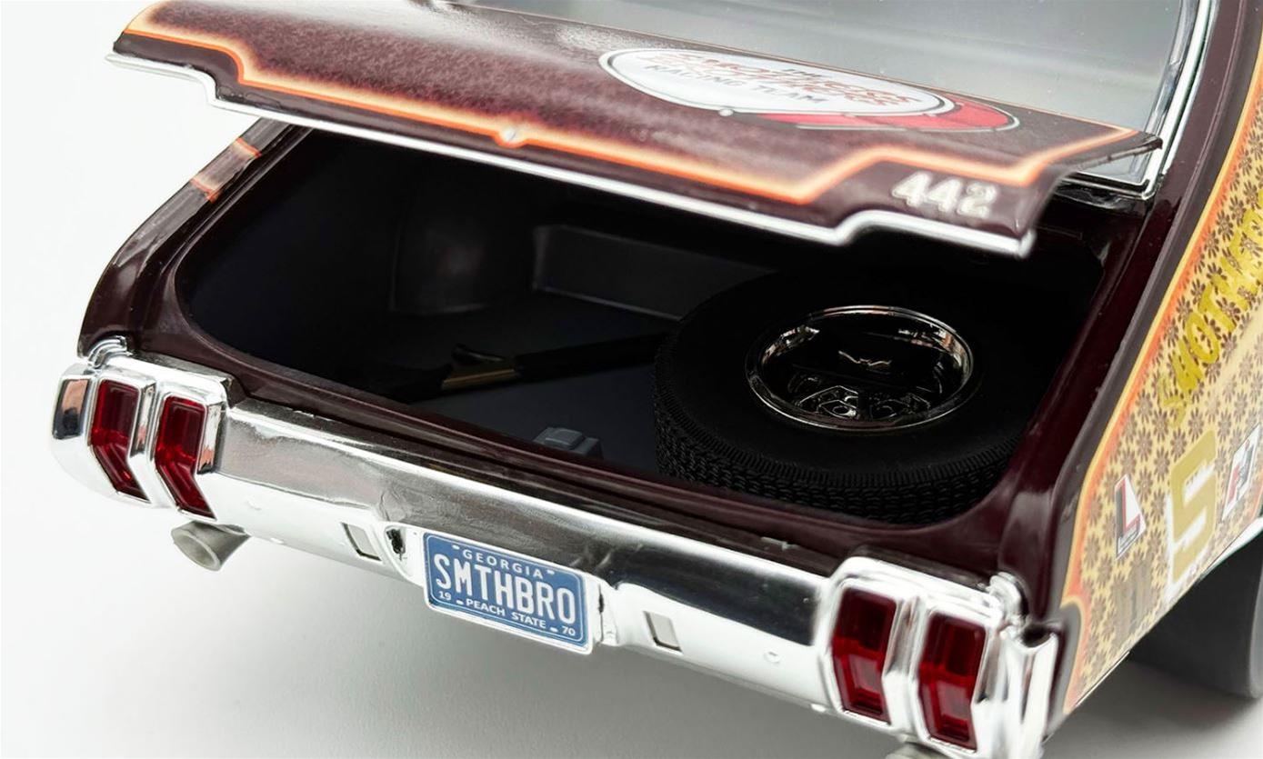 ACME DIECAST A1805629 1:18 Scale 1970 Oldsmobile 442 W30 Berejik