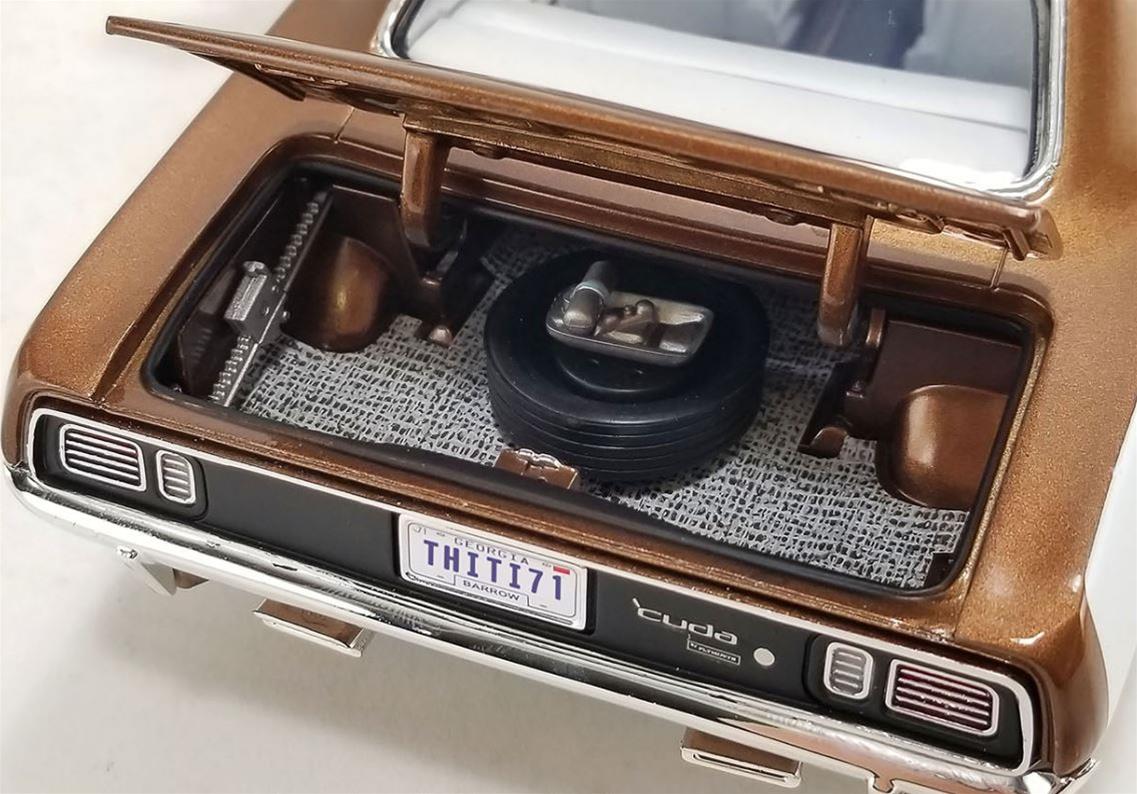 ACME DIECAST A1806134 1:18 Scale 1971 Plymouth Cuda Diecast Model