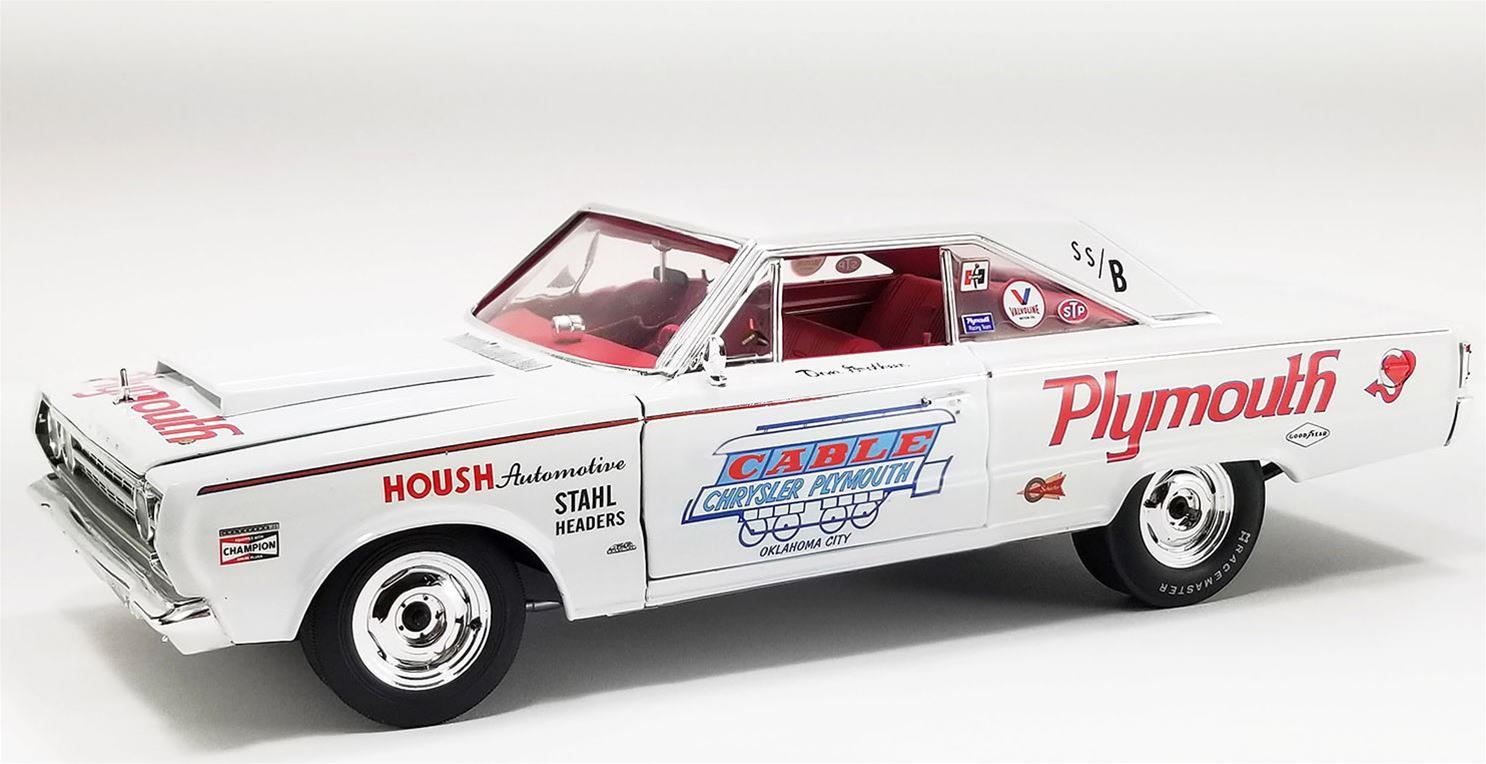 美品】Empire Art DirectのAntique Automobile？ ACME DIECAST A1806705 1:18 Scale 1967 Plymouth Belvedere II Don