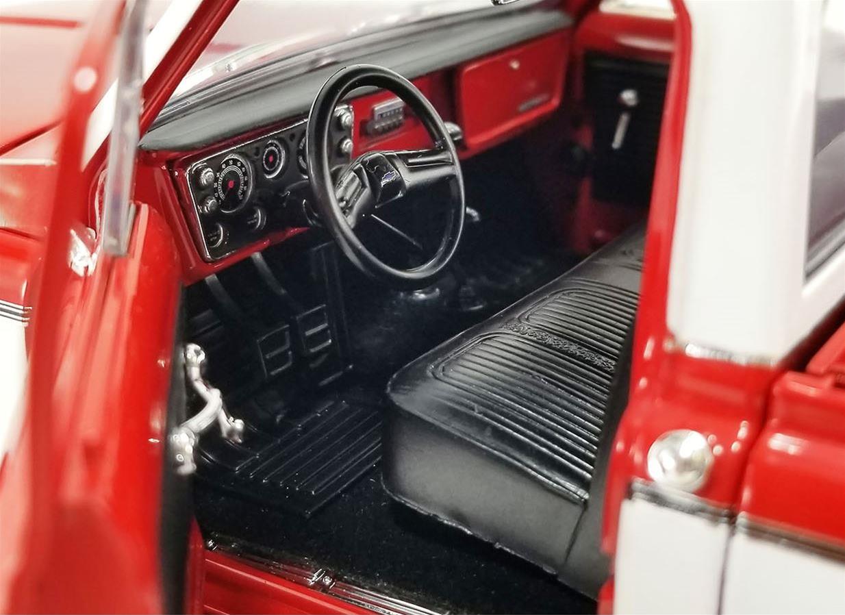 ACME DIECAST A1807217 1:18 Scale 1972 Chevrolet K10 4x4 Diecast