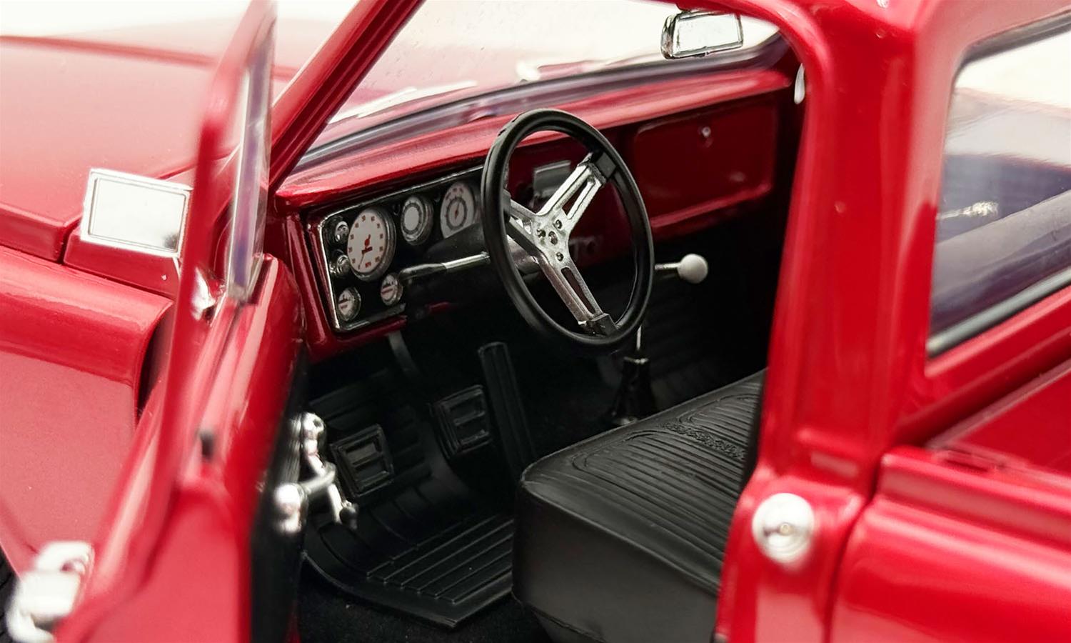 ACME DIECAST A1807222 1:18 Scale 1967 Chevrolet C-10 Custom