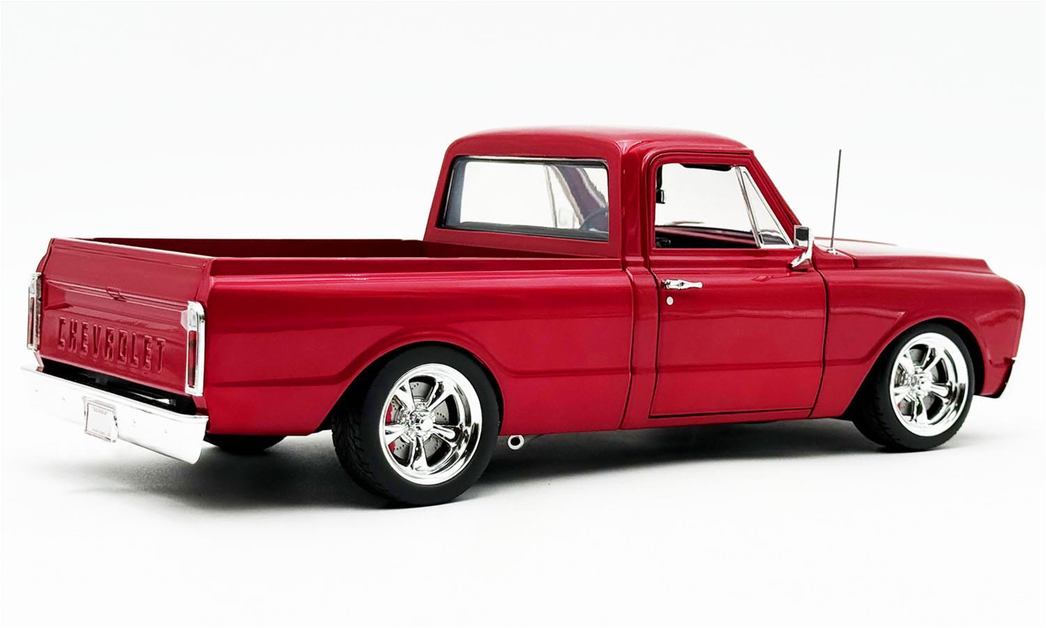 ACME DIECAST A1807222 1:18 Scale 1967 Chevrolet C-10 Custom