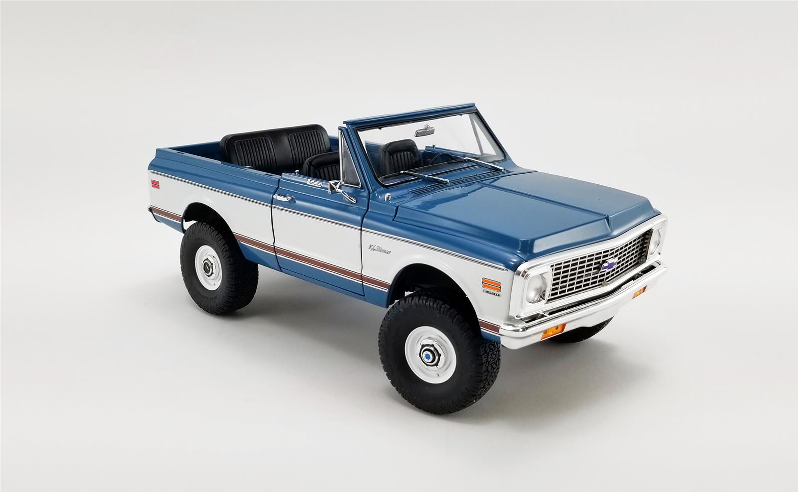 ACME DIECAST A1807702 1:18 Scale 1972 Chevrolet K5 Blazer Lifted